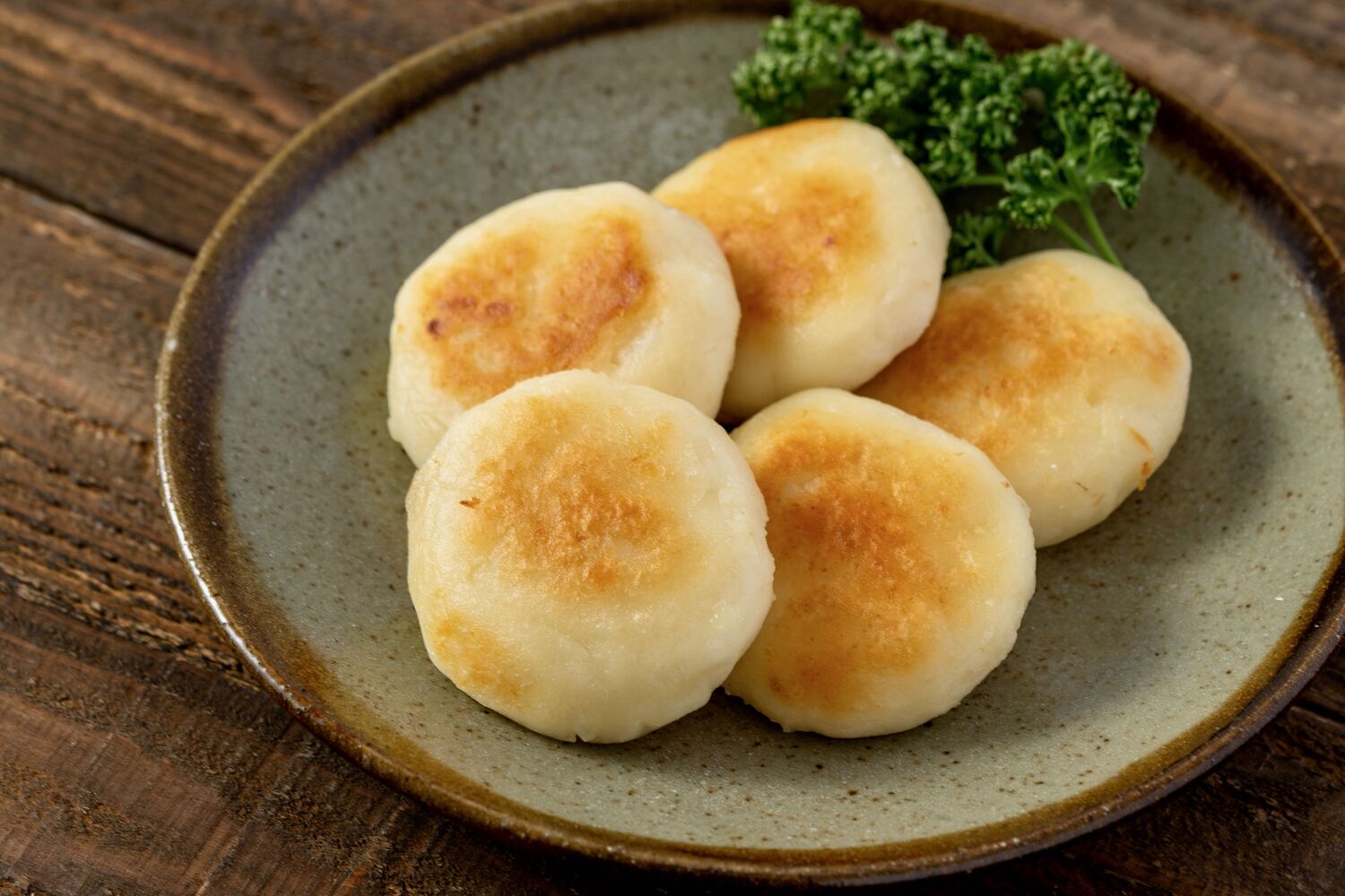 【いももち】を食べよう!北海道の素朴な郷土料理。その歴史と作り方、美味しいアレンジ方法を紹介 NORTH DISH