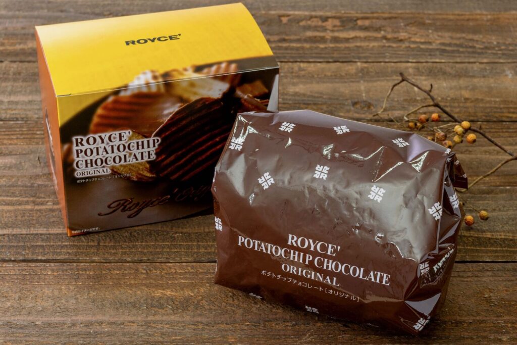ロイズポテトチップチョコレートの箱と袋