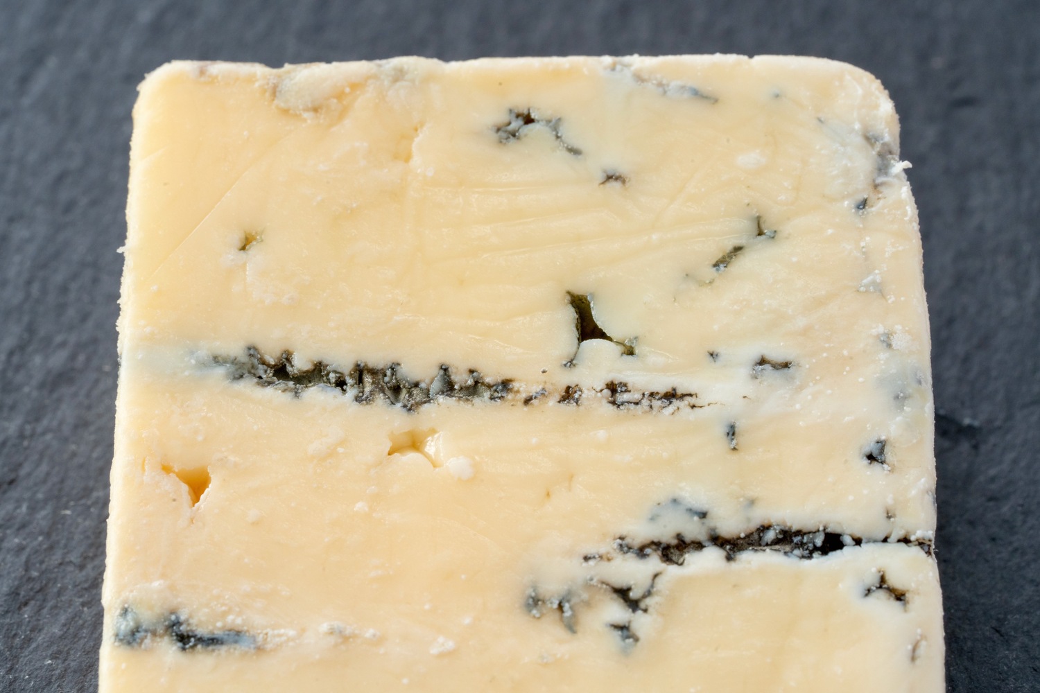 青カビチーズ、さらべつチーズ工房の気まぐれブルー