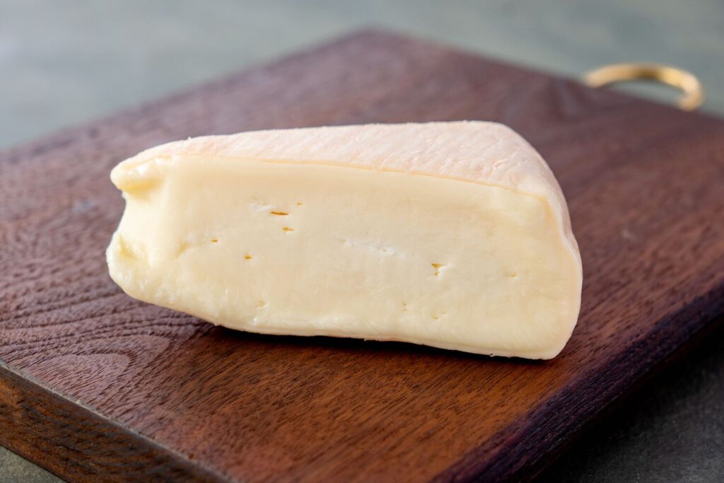 白糠酪恵舎のウォッシュチーズ「ロビオーラ」 