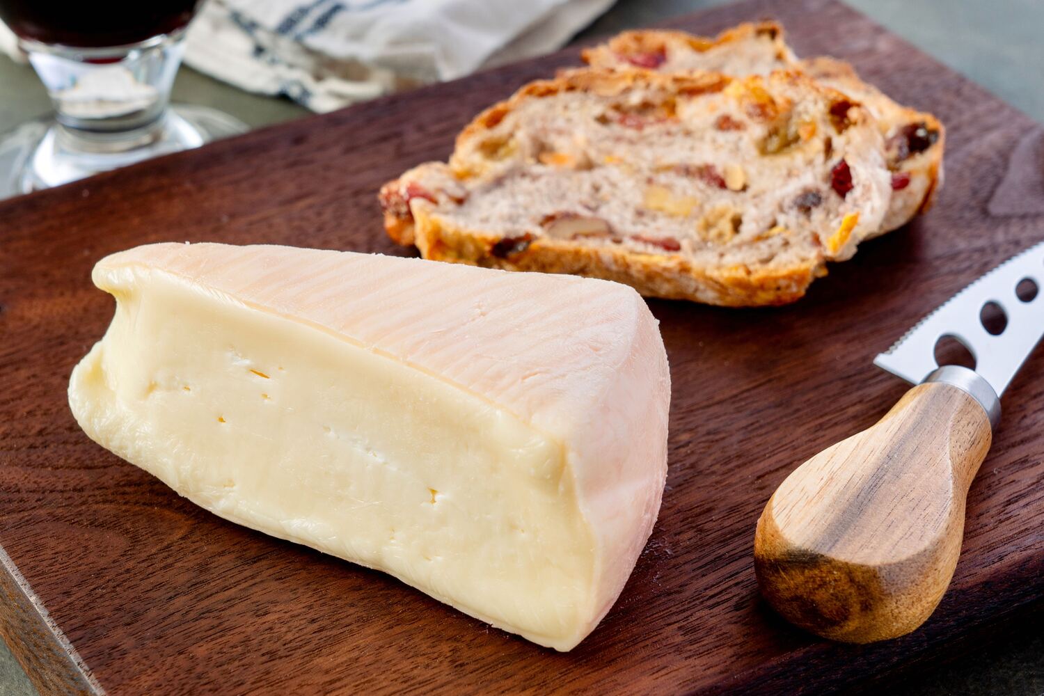 白糠酪恵舎のウォッシュチーズ「ロビオーラ」