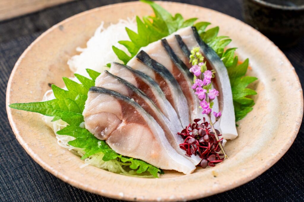 北海道産活〆寒サバのシメサバ,しめ鯖と日本酒
