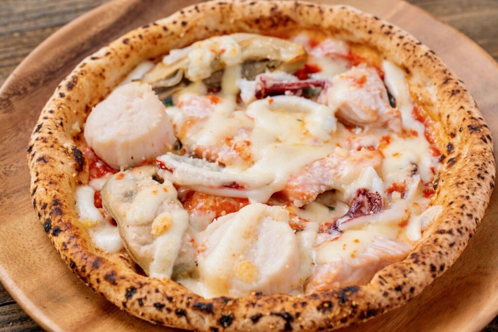 北海道寿都産のシーフードミックスで作るピザ,シーフードピザ